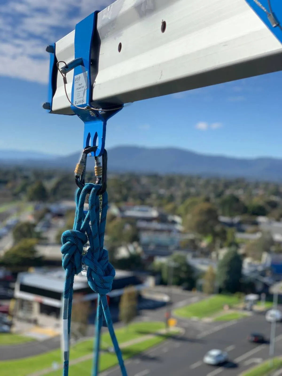 Carabiners are locking steel and aluminium