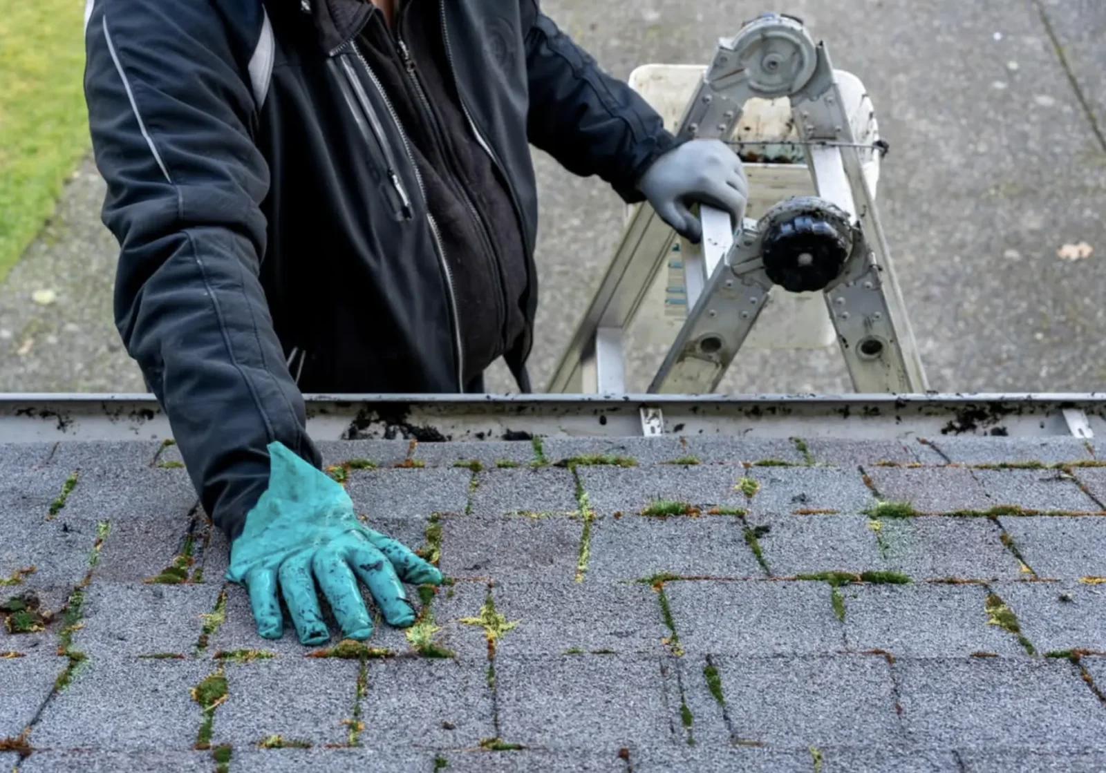 Inspecting roof flashings for damage