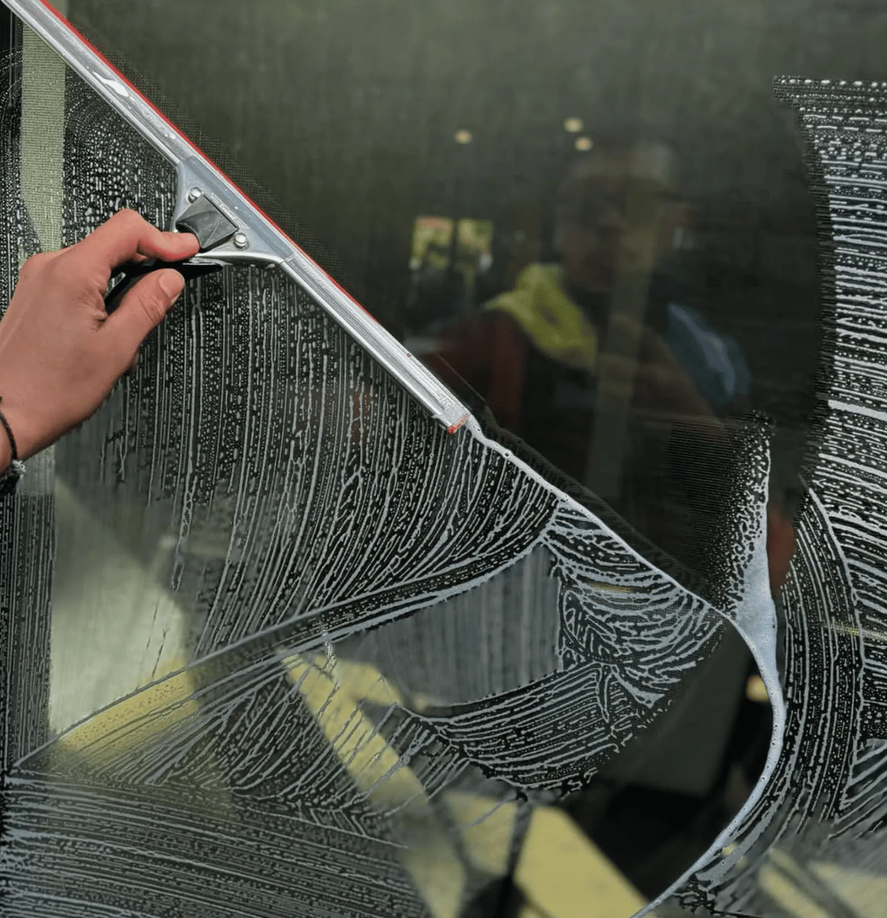 Using isopropyl alcohol on storefront windows