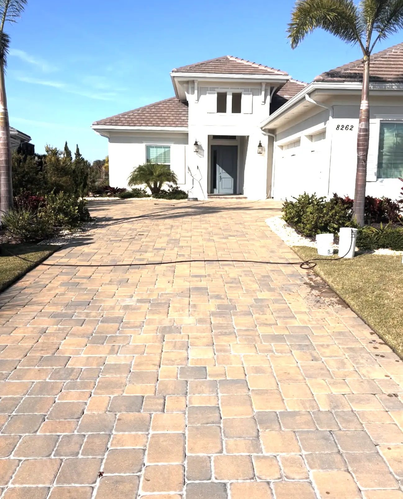 how to whiten concrete