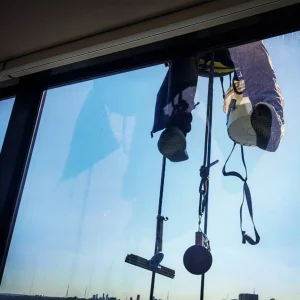 abseiling-window-cleaner-scaled.webp
