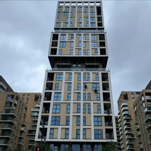 abseiling-window-cleaning-melbourne-scaled.webp