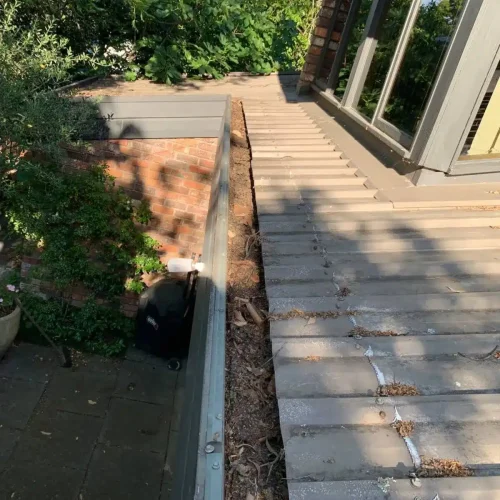 gutter-cleaners.webp