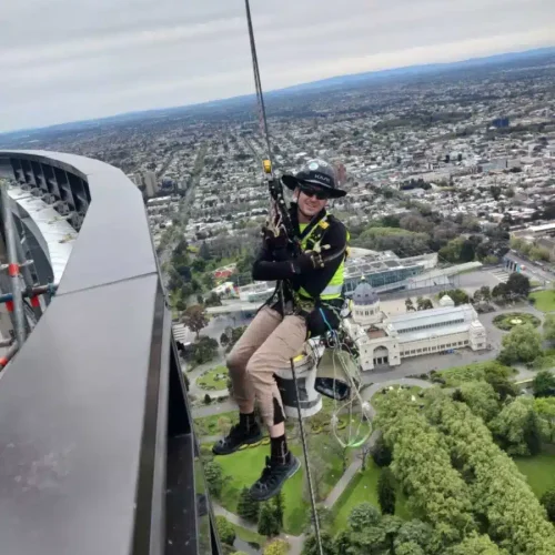high-rise-window-cleaner.webp