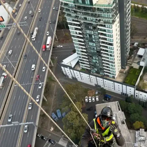 high-rise-window-cleaning-1.webp