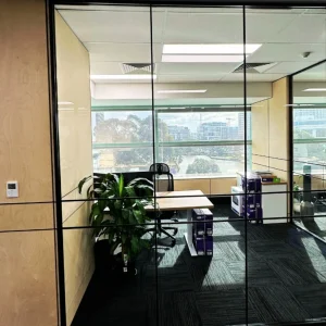 office window cleaner in Meldourne