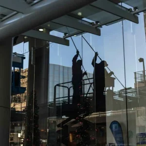 office-window-cleaning-cost-in-Melbourne.webp