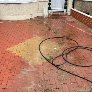 patio-cleaning-1.webp