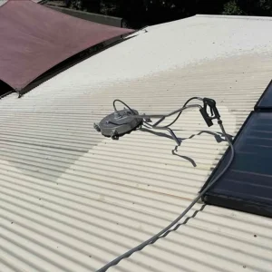 pressure cleaning roof tiles