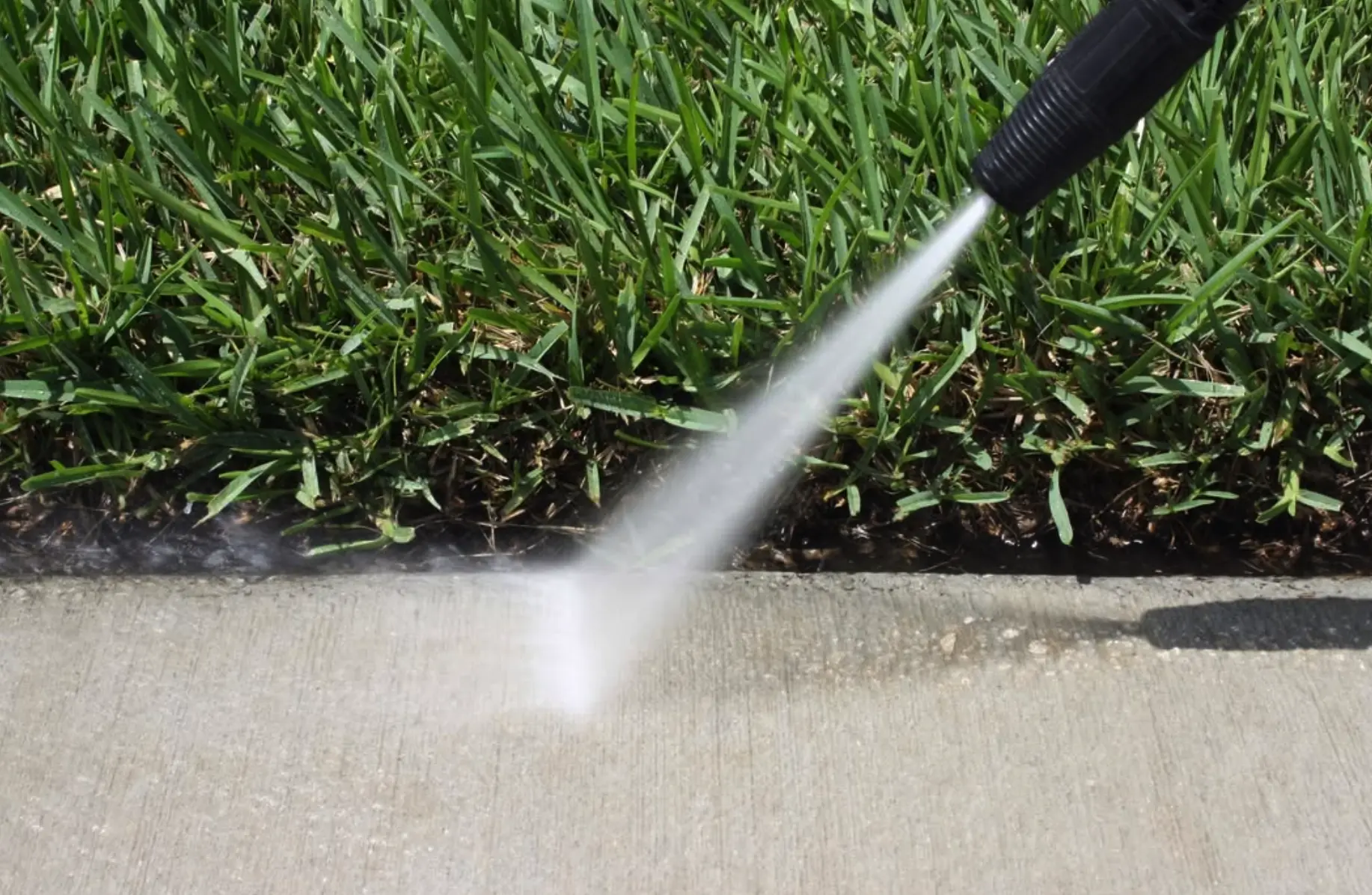 how remove algae from concrete garage floors