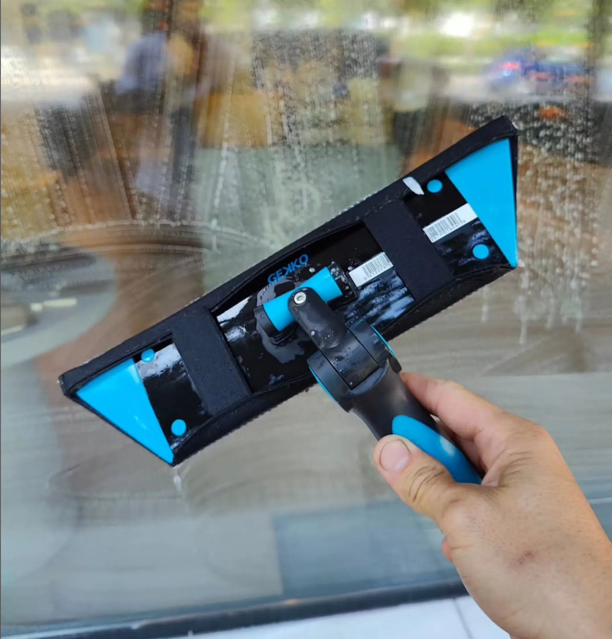 remove mould from window tracks