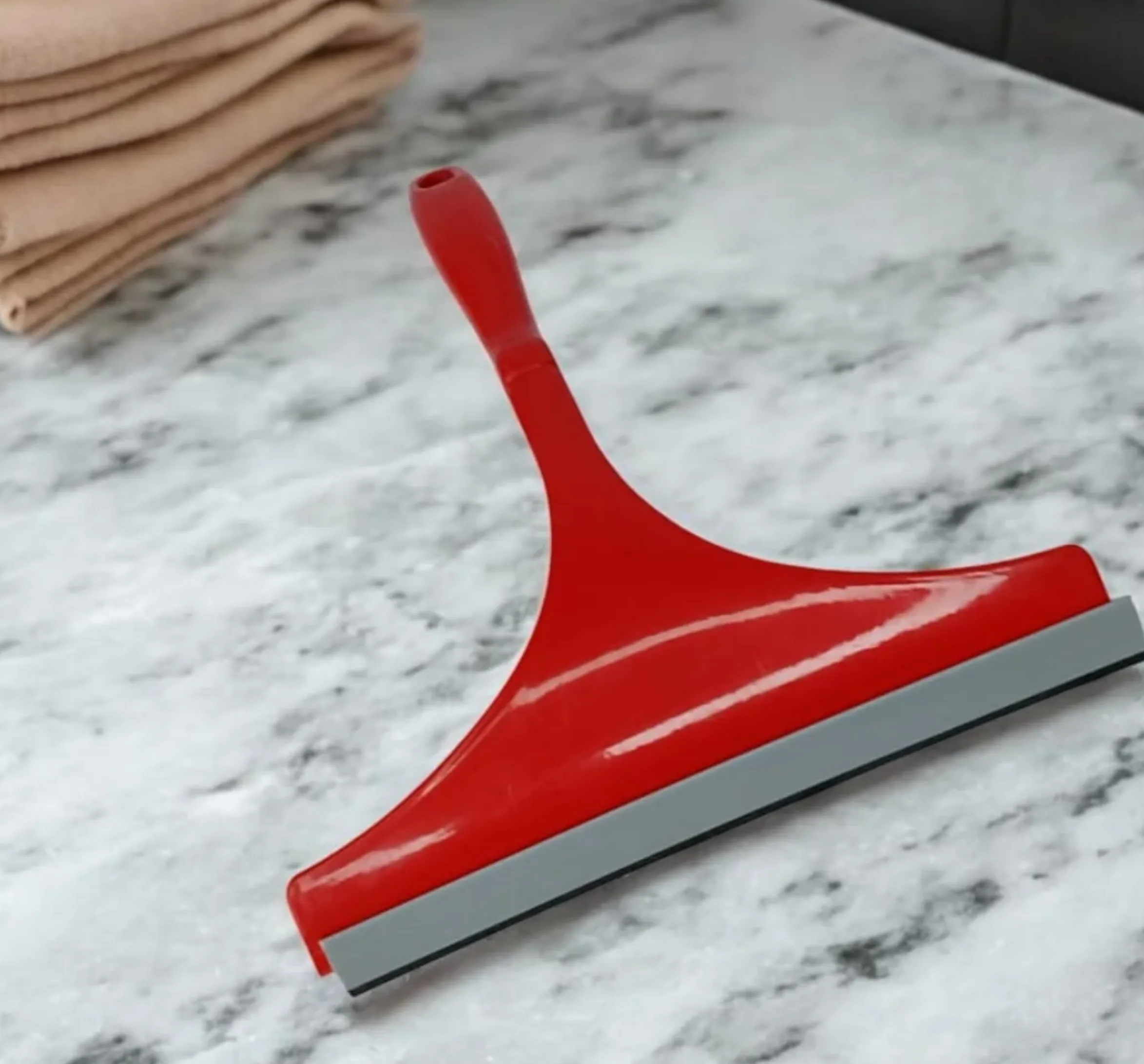 squeegee for hydrophobic glass