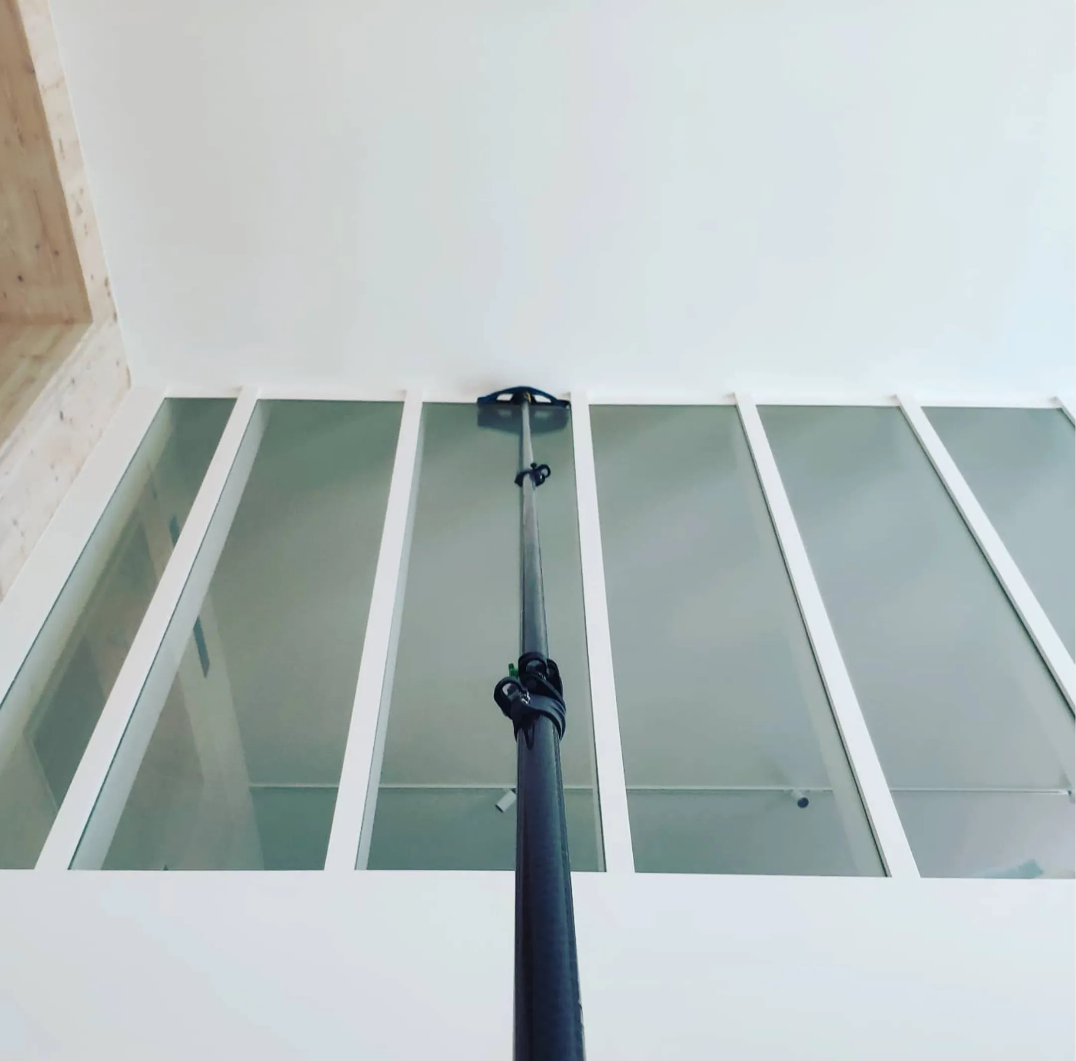 window cleaners don’t use soap
